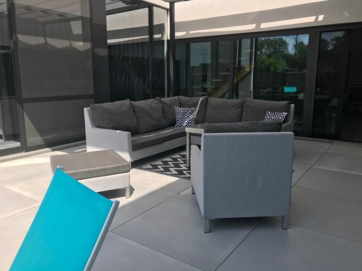 B&B Vita Roka met extra Luxe Privé Wellness Ursel Esterno foto